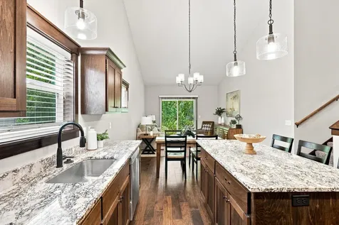 7801 Ava Trail Inver Grove Heights MN 55077