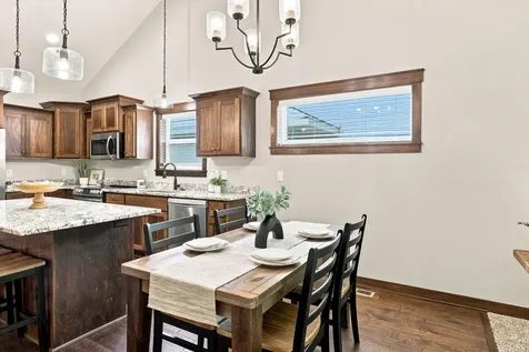 7801 Ava Trail Inver Grove Heights MN 55077