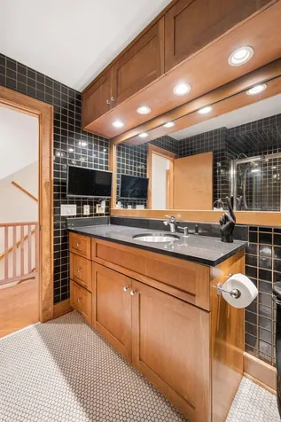 430 3rd Avenue NE Minneapolis MN 55413