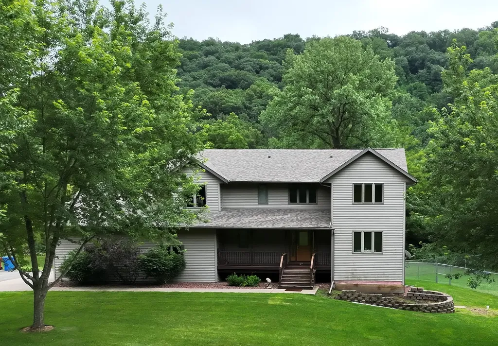 26238 County Road 17 Winona MN 55987