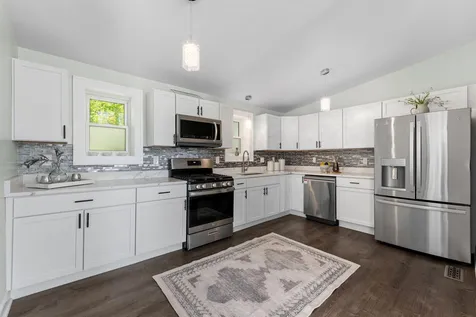 4442 Dorchester Road Mound MN 55364