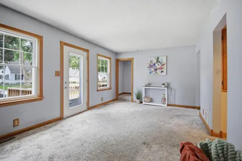 904 14th Avenue SE Austin MN 55912
