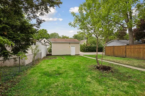 3243 Washburn Avenue N Minneapolis MN 55412