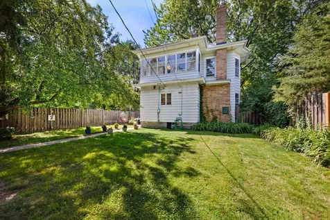 1905 Laurel Avenue Saint Paul MN 55104