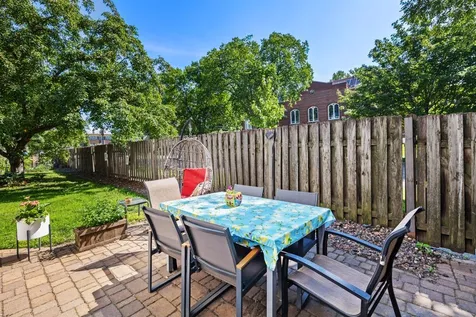 1905 Laurel Avenue Saint Paul MN 55104