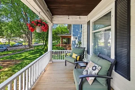 1905 Laurel Avenue Saint Paul MN 55104