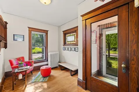 1905 Laurel Avenue Saint Paul MN 55104
