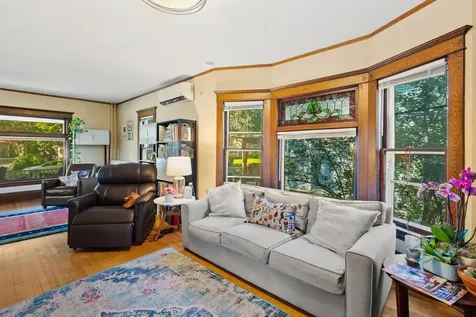 1905 Laurel Avenue Saint Paul MN 55104