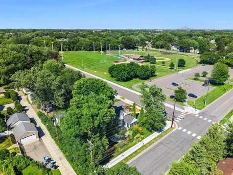 102 14th Avenue N Hopkins MN 55343