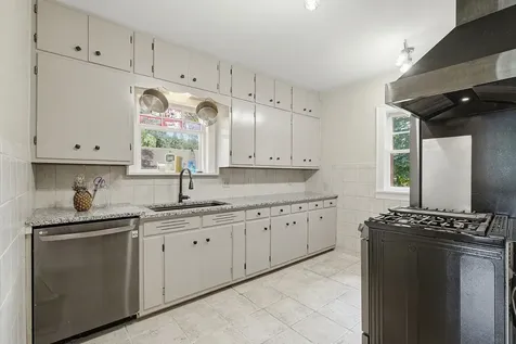 3856 Welcome Avenue N Robbinsdale MN 55422