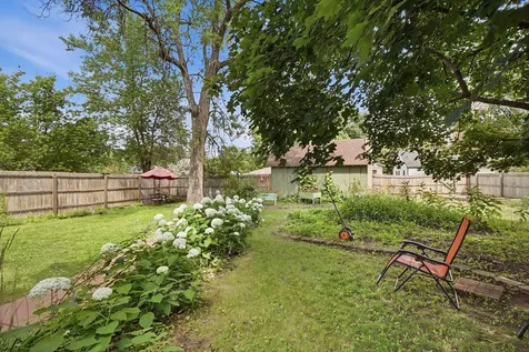 3856 Welcome Avenue N Robbinsdale MN 55422