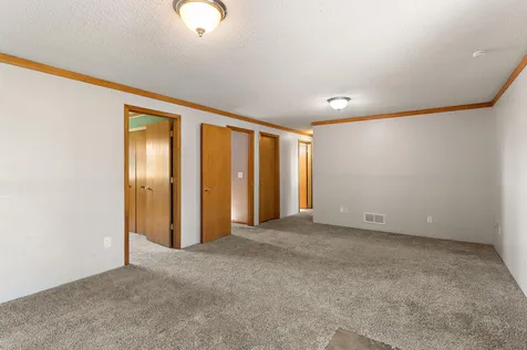 5785 Yucca Lane N Plymouth MN 55446