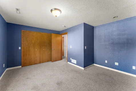 5785 Yucca Lane N Plymouth MN 55446