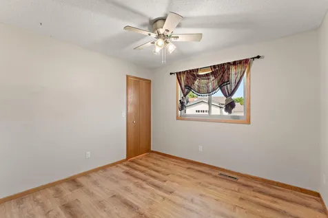 5785 Yucca Lane N Plymouth MN 55446