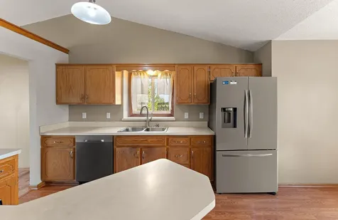 5785 Yucca Lane N Plymouth MN 55446
