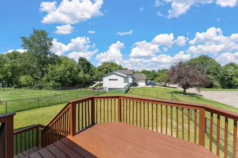 5785 Yucca Lane N Plymouth MN 55446