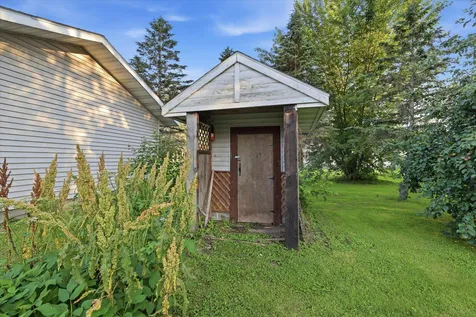 127 N 2nd Avenue Warba MN 55793