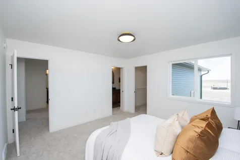 6805 Selkirk Drive S Fargo ND 58104