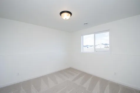 6805 Selkirk Drive S Fargo ND 58104