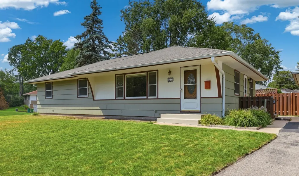 3110 W 82nd Street Bloomington MN 55431