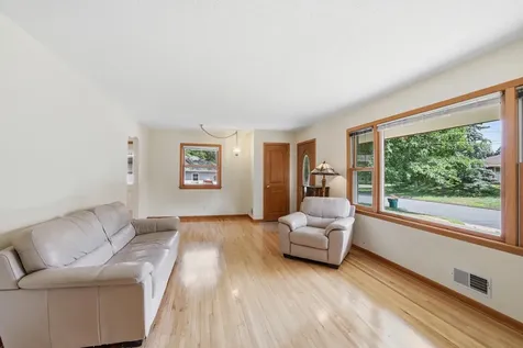 3110 W 82nd Street Bloomington MN 55431