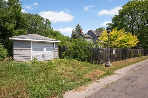323 Erie Street Saint Paul MN 55102
