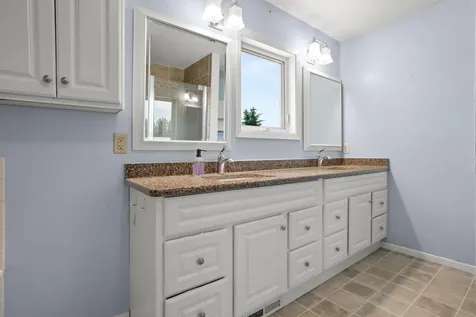 8010 182nd Avenue SE Wahpeton ND 58075