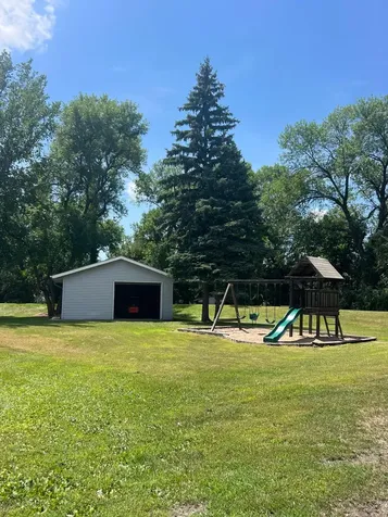 8010 182nd Avenue SE Wahpeton ND 58075
