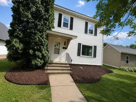111 W 7th Street Morris MN 56267