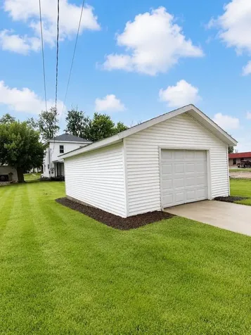 111 W 7th Street Morris MN 56267