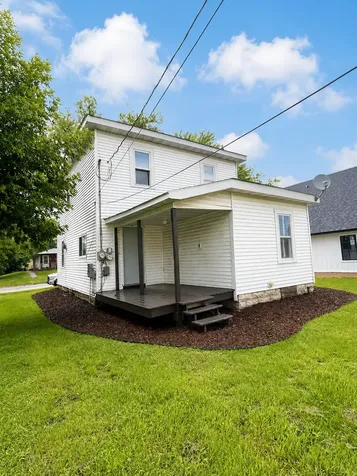 111 W 7th Street Morris MN 56267