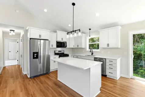 1102 2nd Street SE Faribault MN 55021