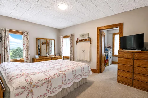 19933 900th Avenue Austin MN 55912