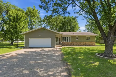 312 S Driftwood Street Royalton MN 56373