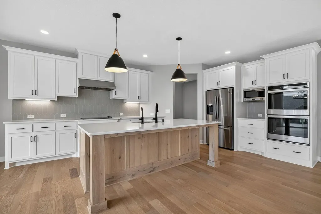 15540 110th Avenue N Dayton MN 55369