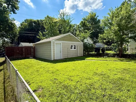 3858 Fremont Avenue N Minneapolis MN 55412
