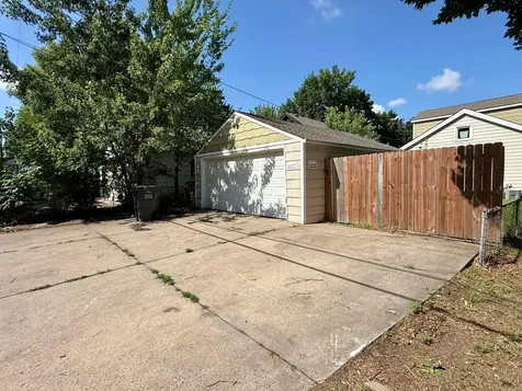 3858 Fremont Avenue N Minneapolis MN 55412