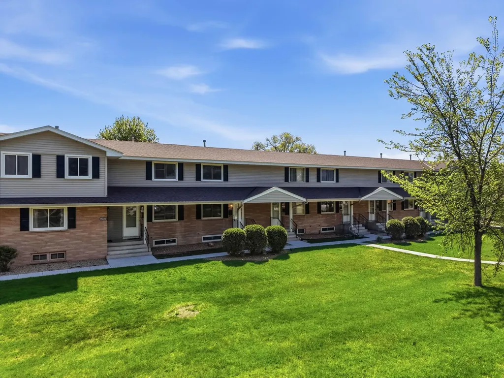 9029 18th Avenue S Bloomington MN 55425
