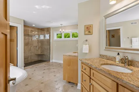 2866 Timberview Trail Chaska MN 55318