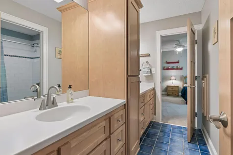 2866 Timberview Trail Chaska MN 55318