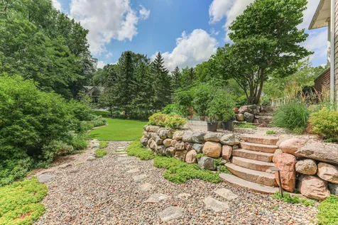 2866 Timberview Trail Chaska MN 55318