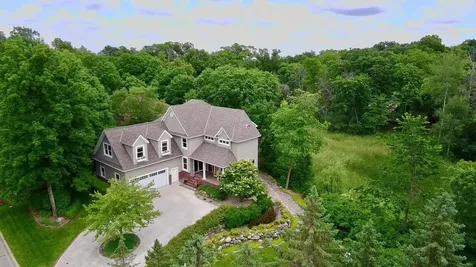 2866 Timberview Trail Chaska MN 55318