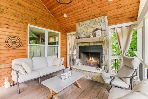 2866 Timberview Trail Chaska MN 55318