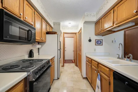 14389 Bedford Drive Eden Prairie MN 55346