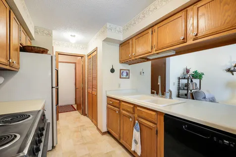 14389 Bedford Drive Eden Prairie MN 55346