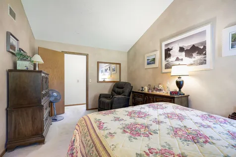 14389 Bedford Drive Eden Prairie MN 55346