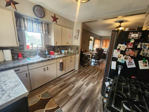 819 2nd Street SW Pipestone MN 56164