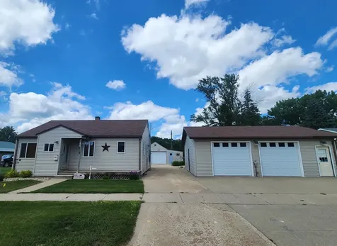 819 2nd Street SW Pipestone MN 56164