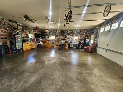 819 2nd Street SW Pipestone MN 56164