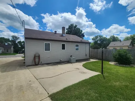 819 2nd Street SW Pipestone MN 56164